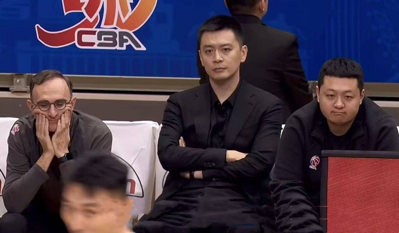 卡迪斯主场失利，需调整状态